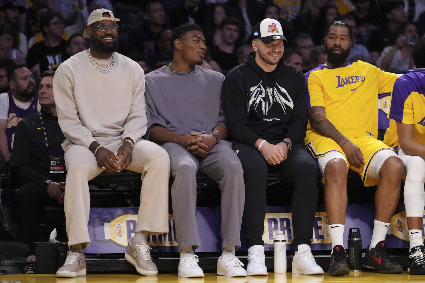 Bronny James sets new highs in depleted Lakers' loss to Bucks | iNFOnews.ca Bronny James sets new highs in depleted Lakers' loss to Bucks | iNFOnews.ca