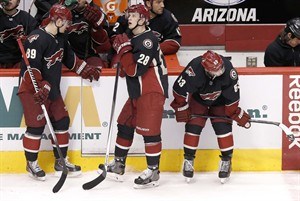 Coyotes balance Canadian marketing, will honour 1980 U.S. 'Miracle on Ice' team | iNFOnews.ca CP27100966