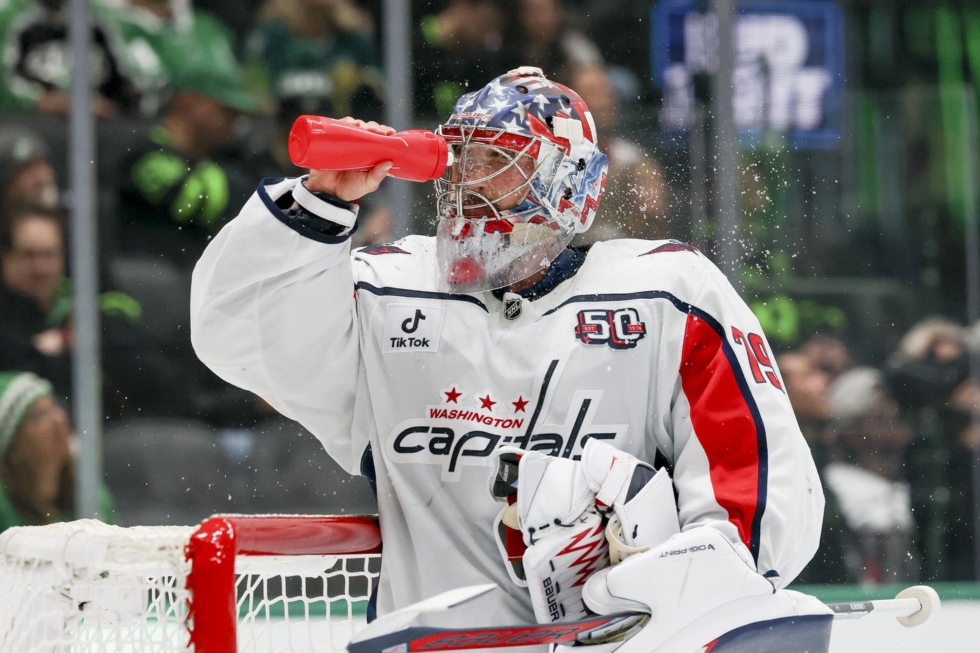 Roope Hintz scores 2, Jake Oettinger has 25 saves as Stars beat surging Capitals 3-1 | iNFOnews.ca Roope Hintz scores 2, Jake Oettinger has 25 saves as Stars beat surging Capitals 3-1 | iNFOnews.ca