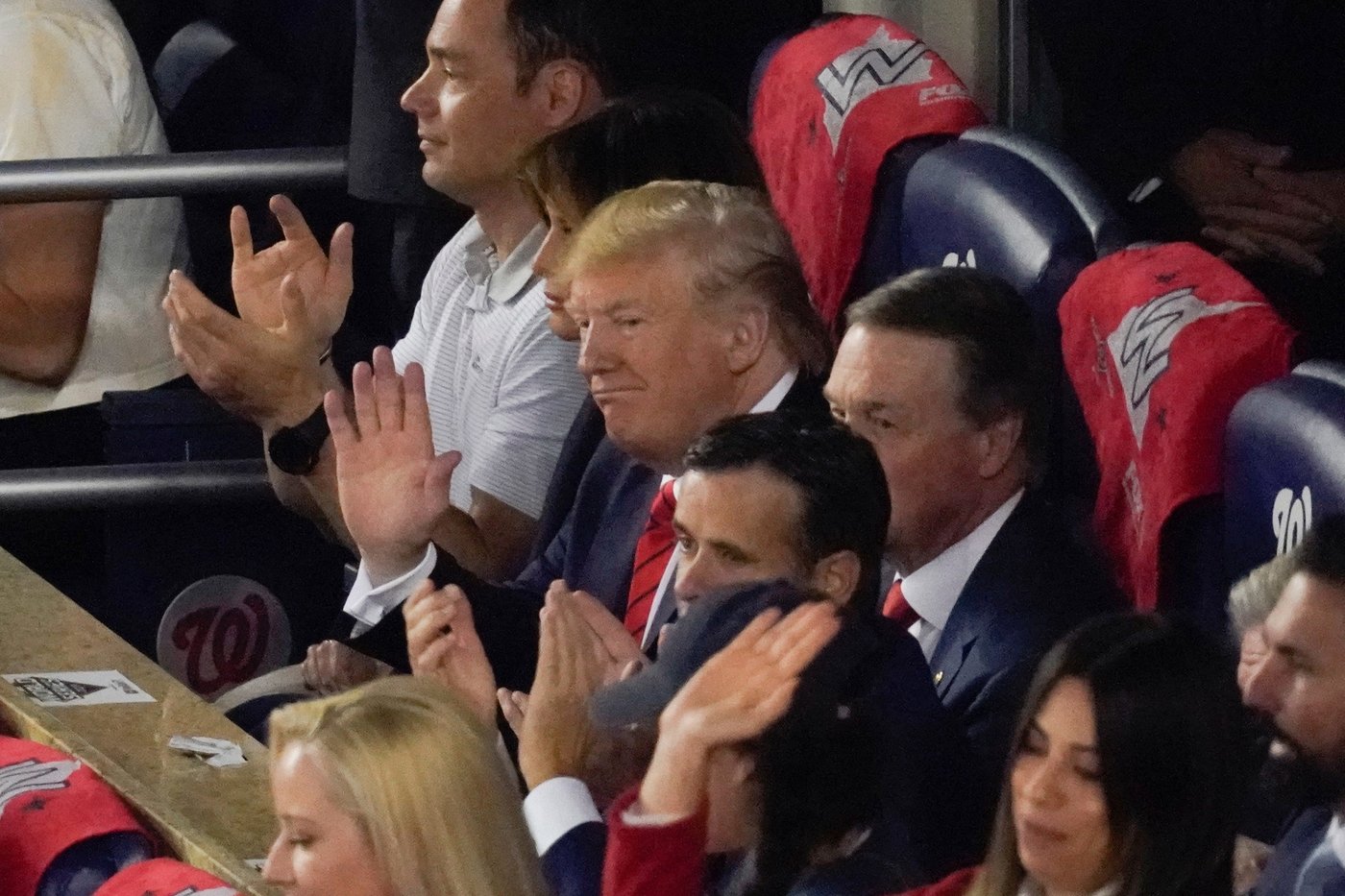 It's not just the Knicks: Trump's attendance at big games often spells trouble for the home team | iNFOnews.ca It's not just the Knicks: Trump's attendance at big games often spells trouble for the home team | iNFOnews.ca