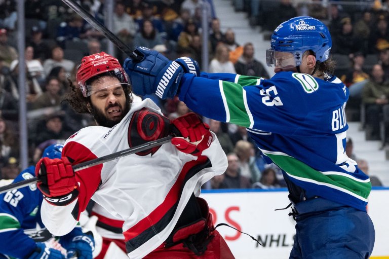 Beleaguered Vancouver Canucks show fight in loss to high-powered Carolina Hurricanes | iNFOnews.ca