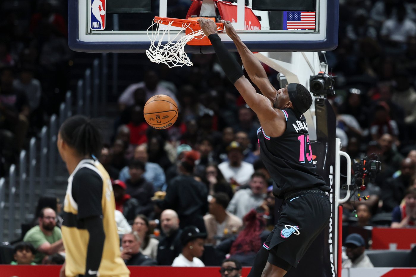 Wizards clinch NBA's worst record with 140-117 loss to Heat | iNFOnews.ca