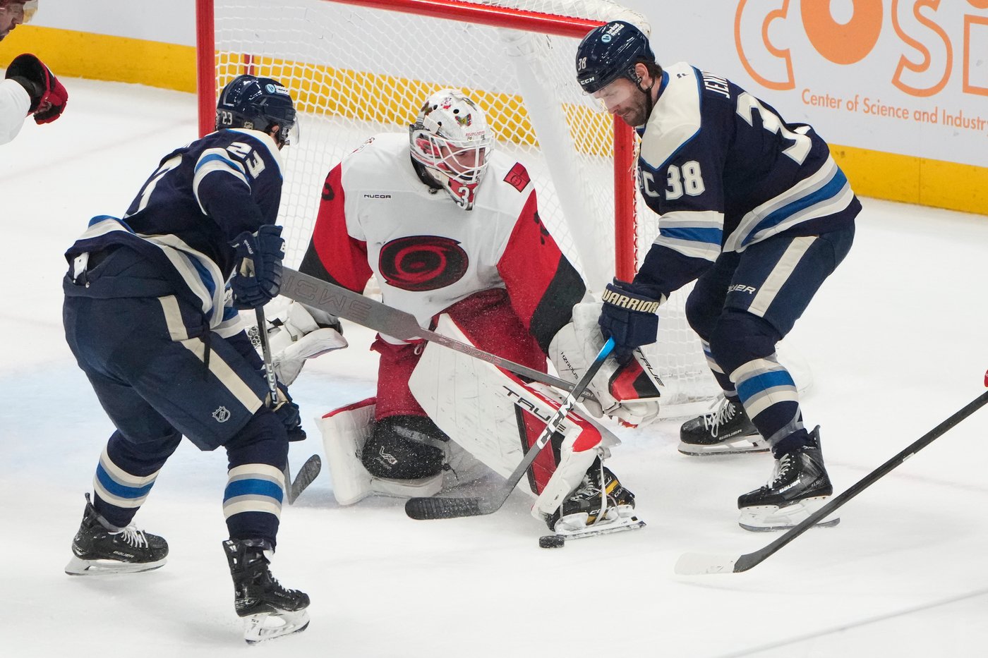 Carolina reaches 100-point mark and stays atop East with 5-2 victory over Blue Jackets | iNFOnews.ca Carolina reaches 100-point mark and stays atop East with 5-2 victory over Blue Jackets | iNFOnews.ca