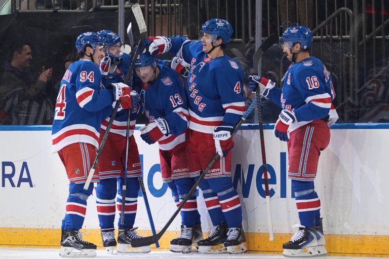 Rangers defeat Predators 6-3 for first home win | iNFOnews.ca
