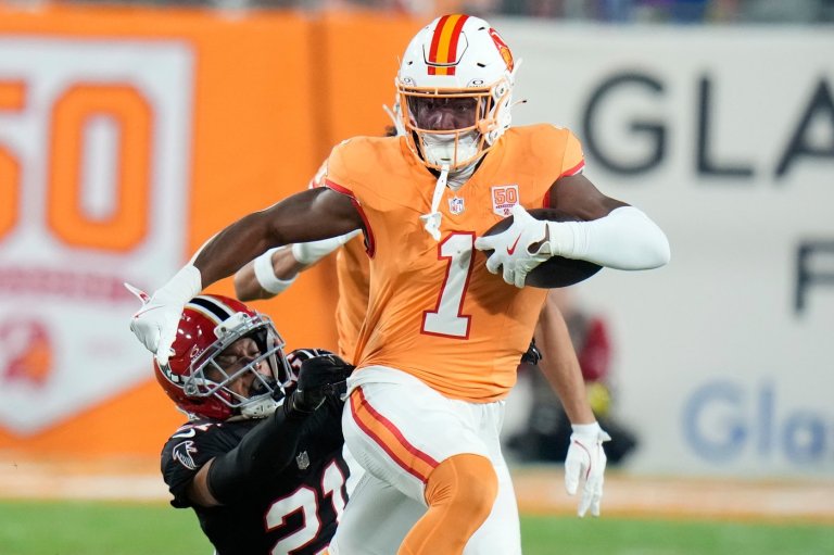 Running back Rachaad White leaves the Buccaneers to sign with the Commanders | iNFOnews.ca