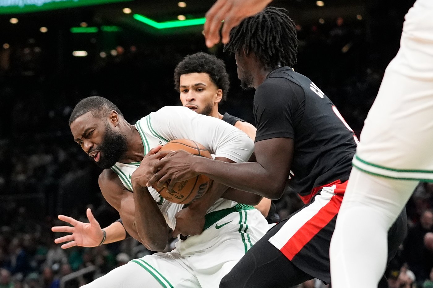 Pritchard scores 23, Brown has 20 as Celtics beat Trail Blazers 102-94 | iNFOnews.ca Pritchard scores 23, Brown has 20 as Celtics beat Trail Blazers 102-94 | iNFOnews.ca