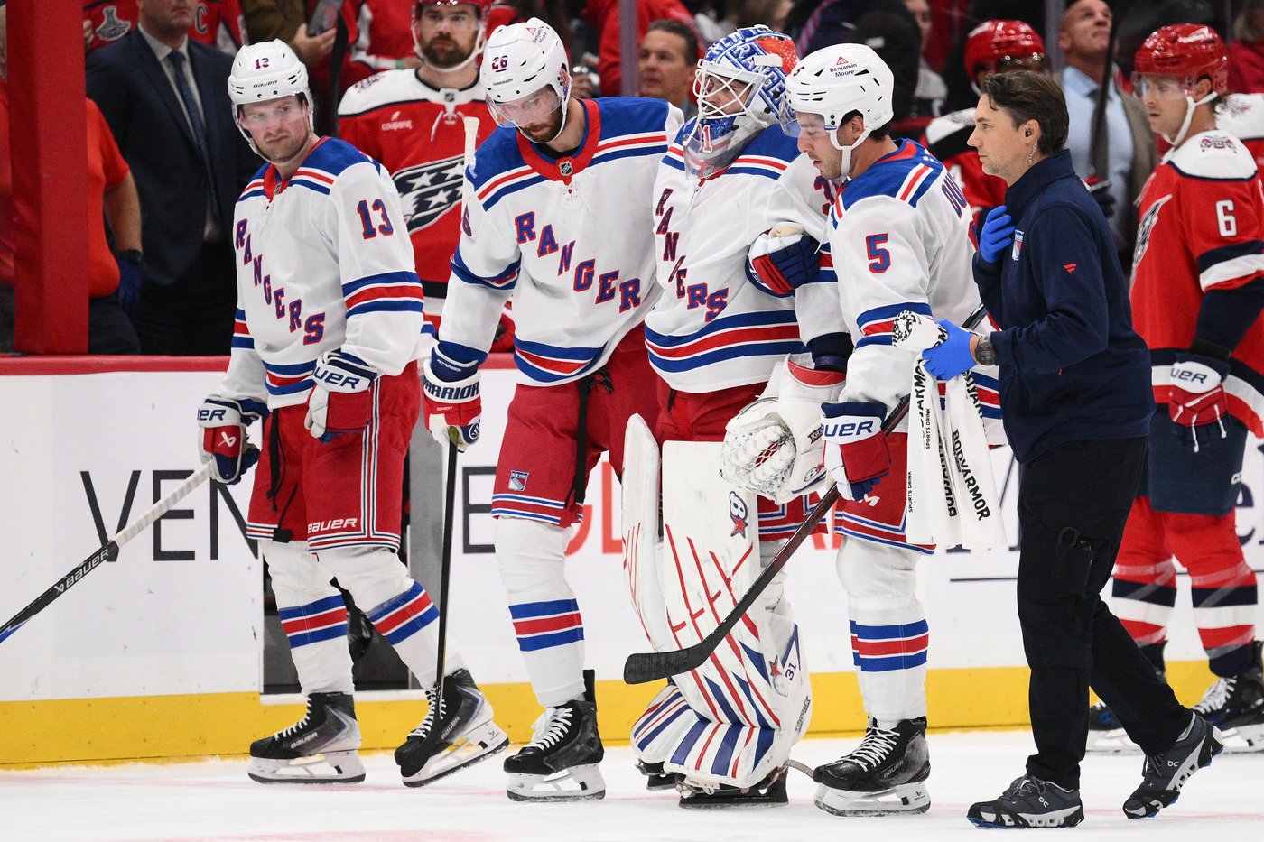 Rangers goalie Igor Shesterkin helped off ice with leg injury after awkward fall against Capitals | iNFOnews.ca