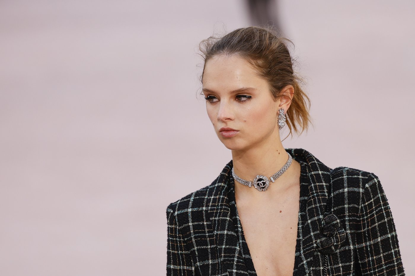 Chanel show wrestles with designer void as actor Lupita Nyong'o talks diversity in fashion | iNFOnews.ca Chanel show wrestles with designer void as actor Lupita Nyong'o talks diversity in fashion | iNFOnews.ca