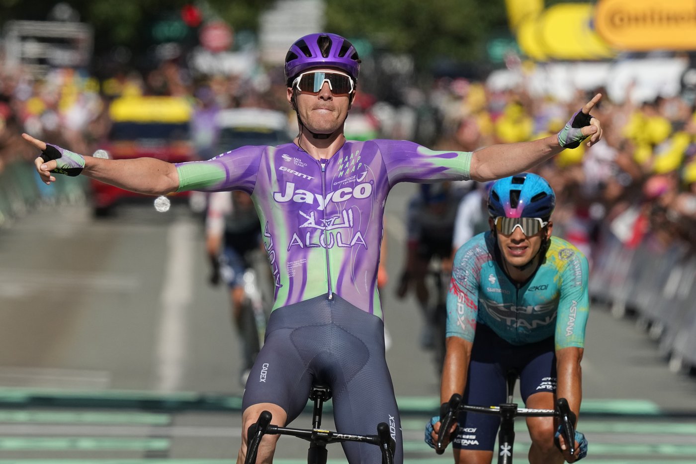 Schmid wins long 13th stage of the Tour and Pogacar safely keeps overall lead | iNFOnews.ca