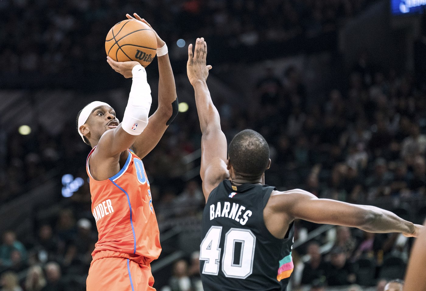 Spurs beat Thunder for second time in 11 days, storming to 130-110 victory behind Johnson, Castle | iNFOnews.ca Spurs beat Thunder for second time in 11 days, storming to 130-110 victory behind Johnson, Castle | iNFOnews.ca