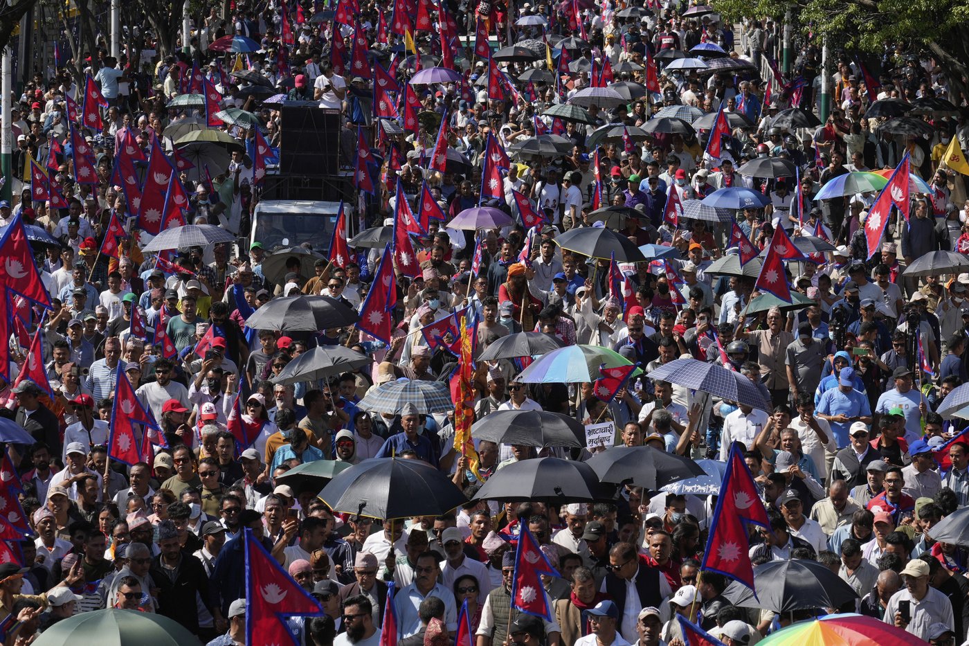 Tens of thousands demonstrate in Nepal seeking restoration of ousted monarchy | iNFOnews.ca