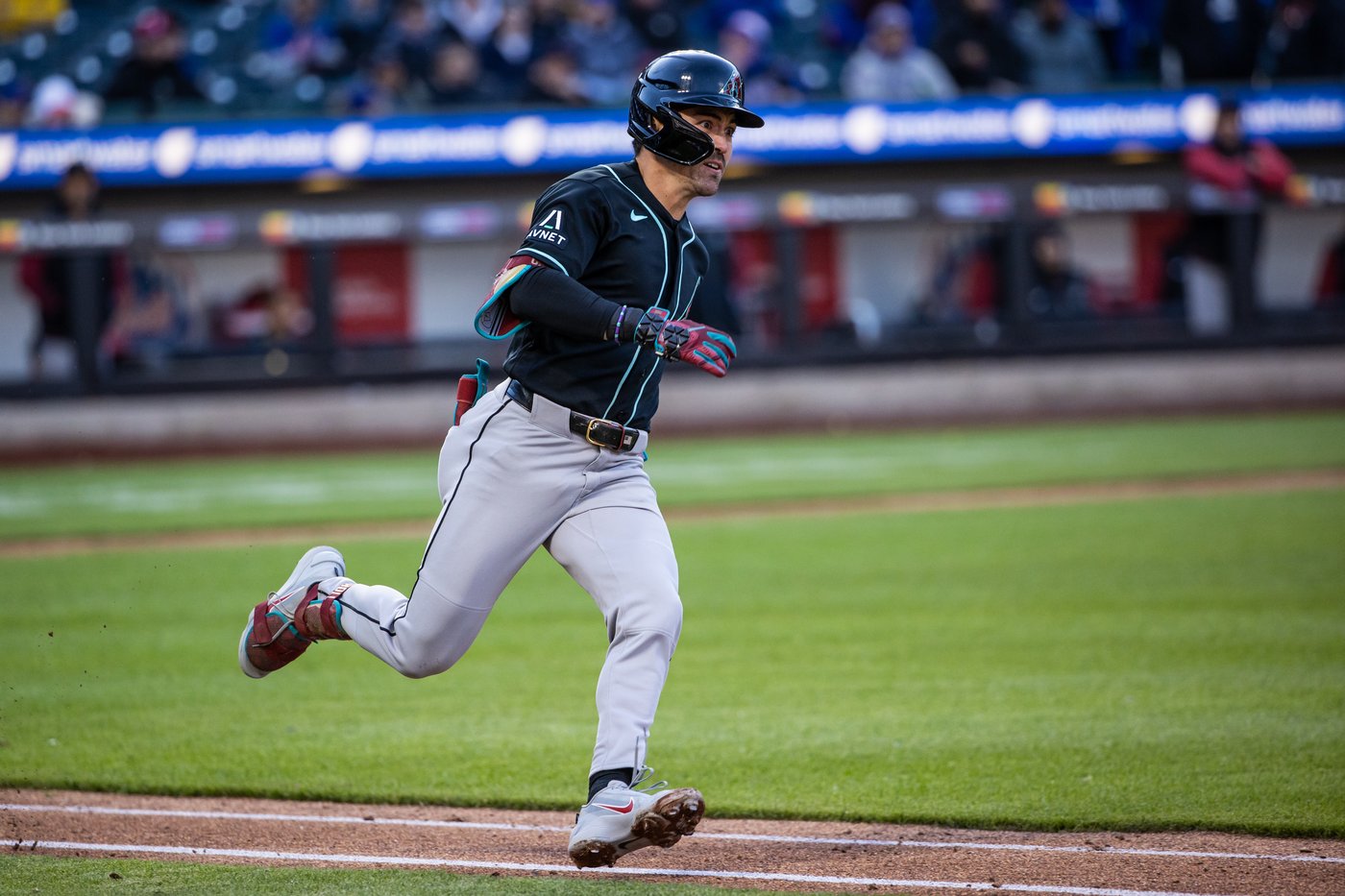 Corbin Carroll exits game with back tightness, but Diamondbacks manager Torey Lovullo not concerned | iNFOnews.ca