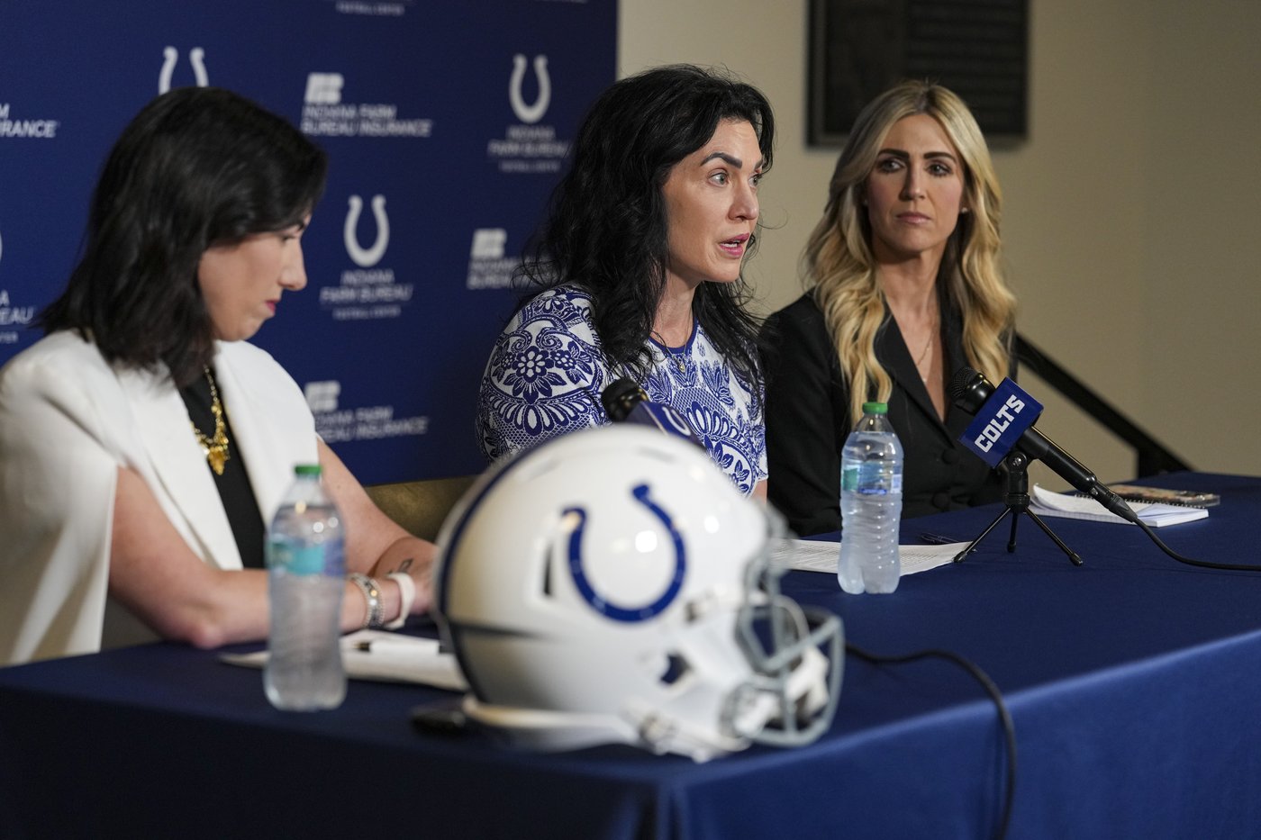 Jim Irsay's daughters embrace his NFL legacy as they take their turn running the Colts | iNFOnews.ca Jim Irsay's daughters embrace his NFL legacy as they take their turn running the Colts | iNFOnews.ca