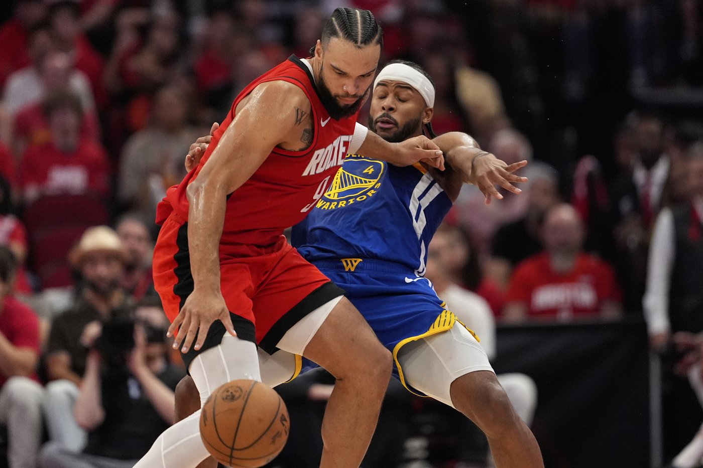 VanVleet and Thompson lead the way as Rockets avoid elimination, routing Warriors 131-116 in Game 5 | iNFOnews.ca