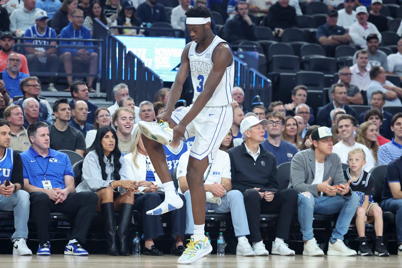 No. 8 BYU beats Villanova 71-66 and spoils the debut of new Wildcats coach Kevin Willard | iNFOnews.ca