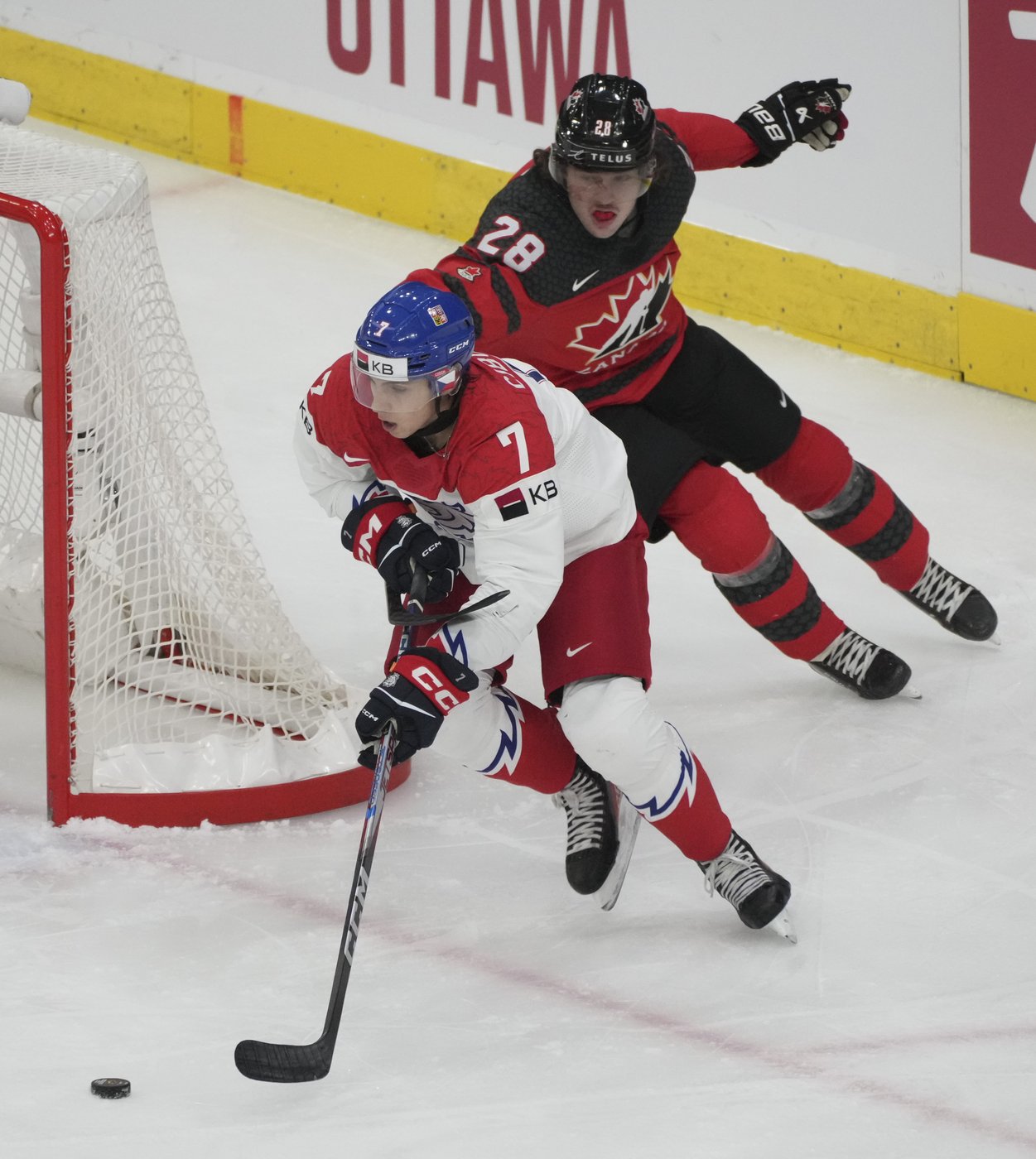 Oilers sign defenceman Tomas Cibulka to entry-level contract | iNFOnews.ca