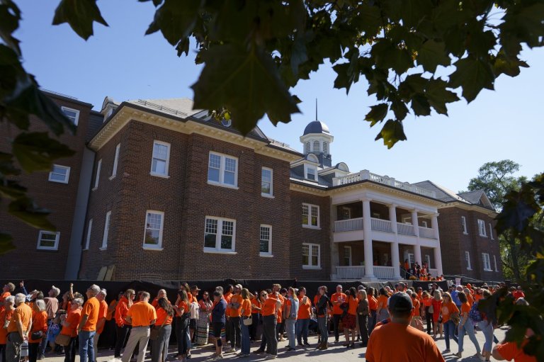 Indigenous Peoples grapple with claims downplaying the history of residential schools | iNFOnews.ca
