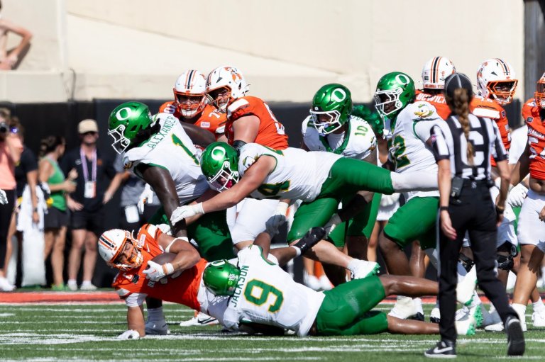 The AP Top 25 is set to crown a new No. 1 in college football | iNFOnews.ca