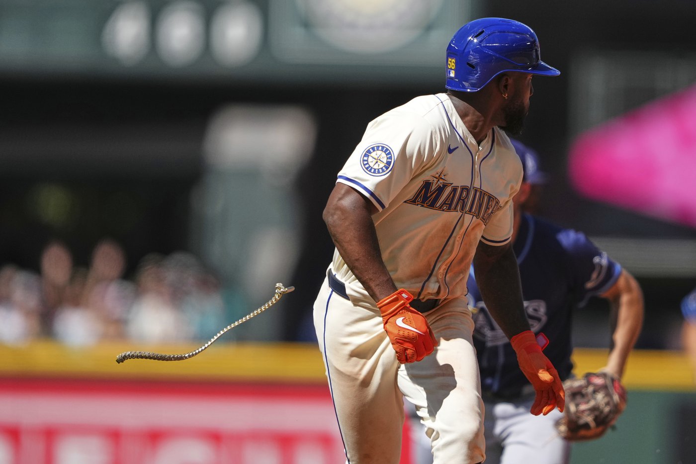 Raleigh hits MLB-leading 45th homer as the Mariners beat the Rays 6-3 for 7th straight win | iNFOnews.ca