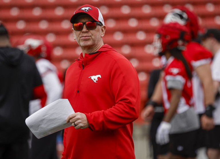 Dave Dickenson to return as head coach and GM of the Calgary Stampeders | iNFOnews.ca