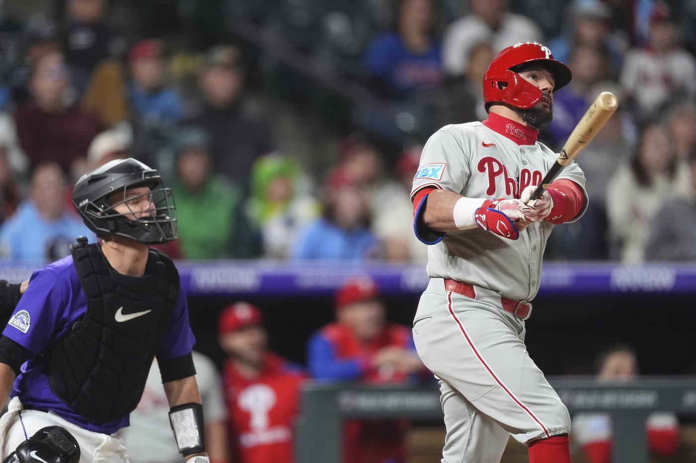 Schwarber hits 300th homer and Phillies rally past Rockies 9-3 to move into 1st place | iNFOnews.ca