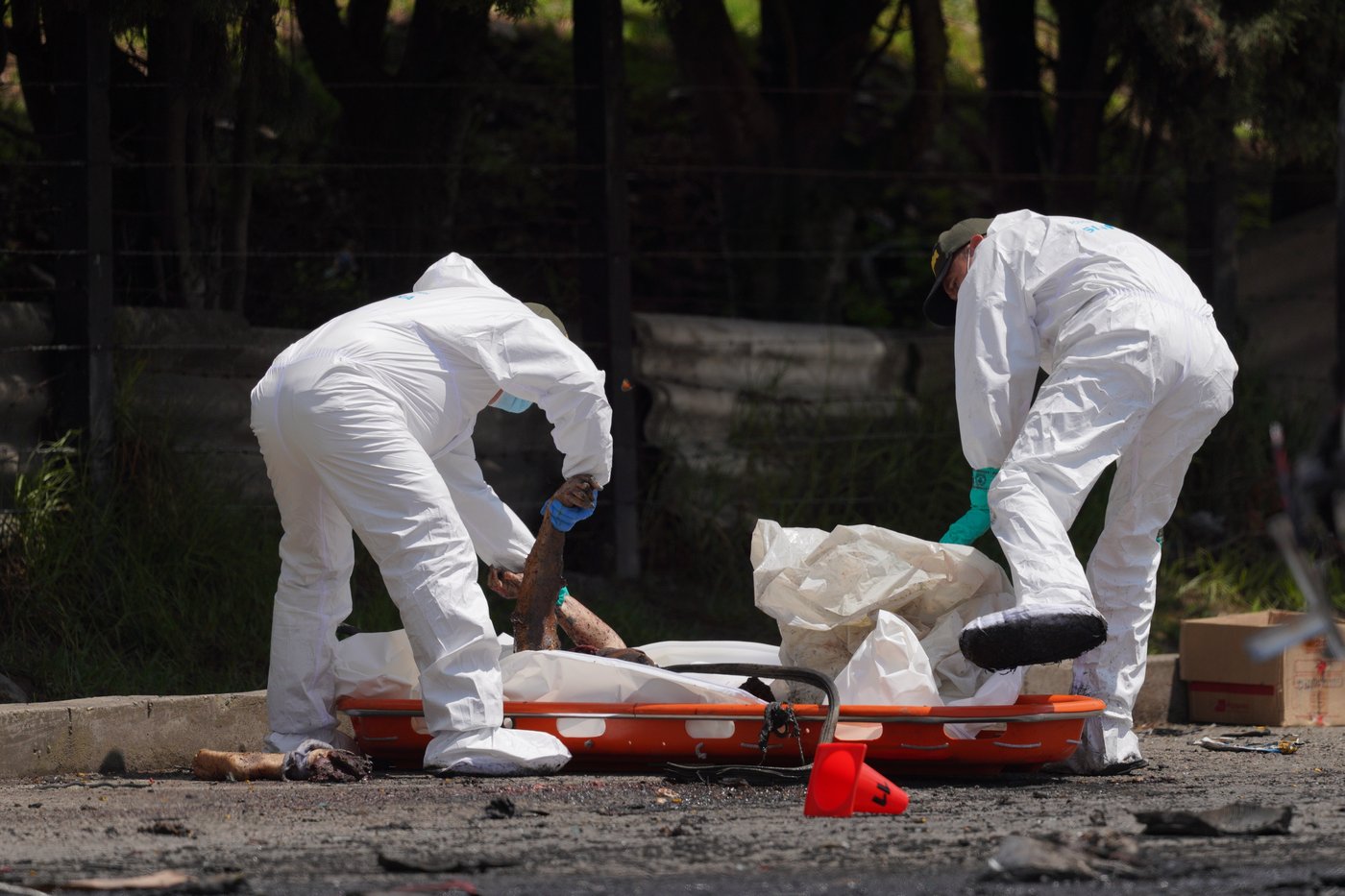 A road accident in Colombia involving several vehicles kills at least 2 people and injures 19 | iNwheels