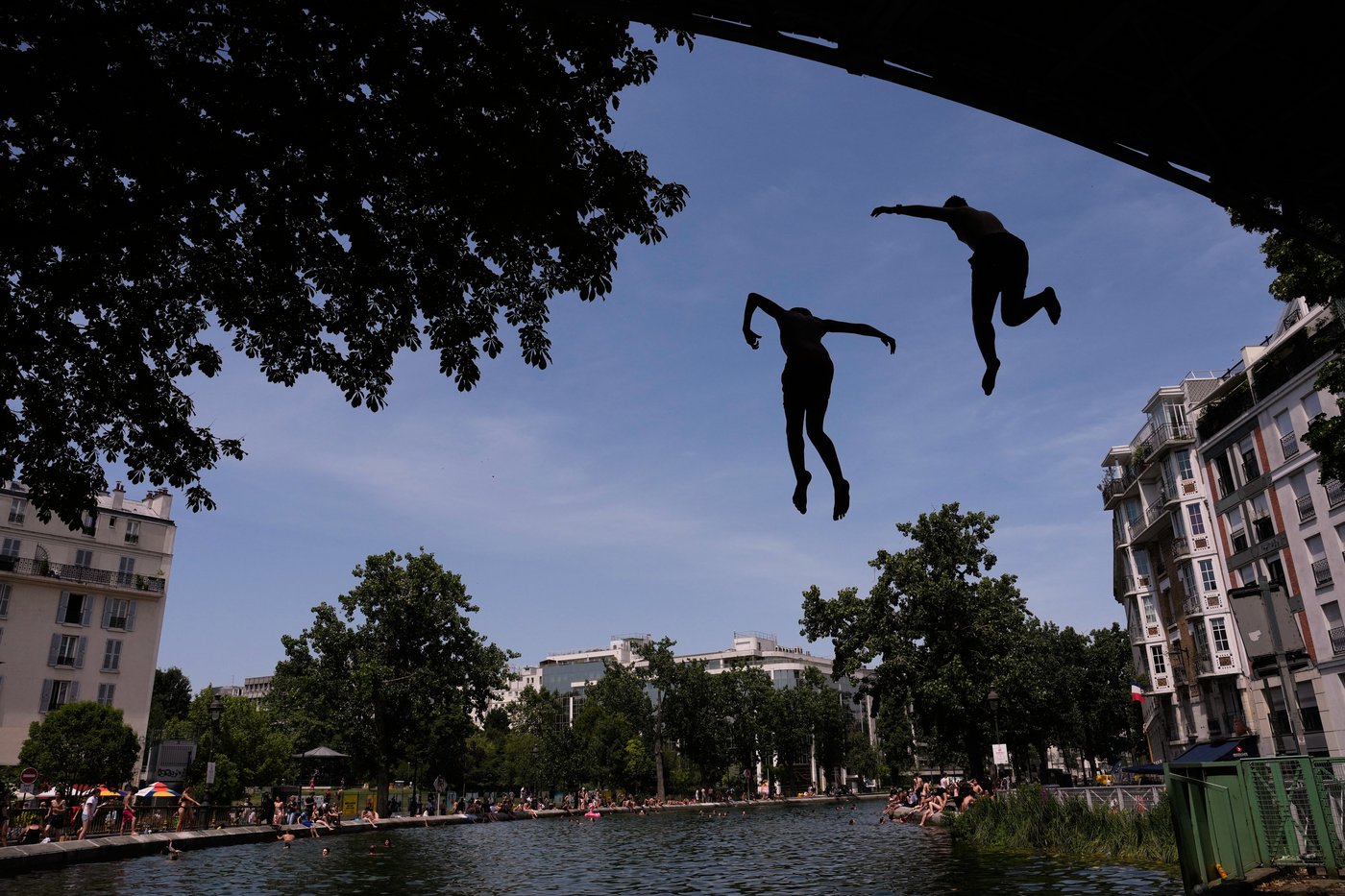 The top photos of the day by AP photojournalists | iNFOnews.ca