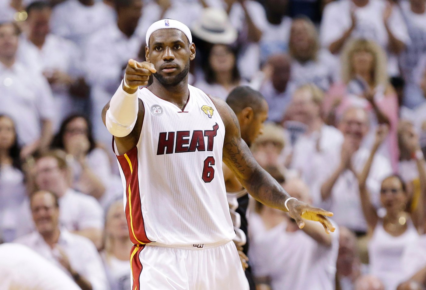 Former Miami Heat security officer gets 3 years in prison for selling stolen memorabilia | iNFOnews.ca Former Miami Heat security officer gets 3 years in prison for selling stolen memorabilia | iNFOnews.ca