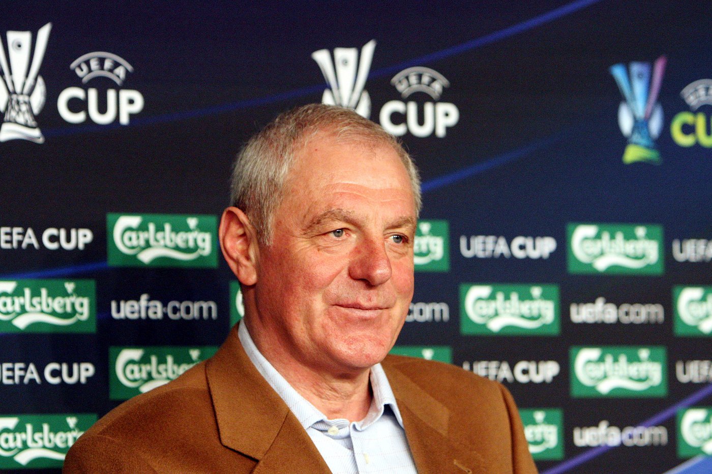 Scottish soccer club Rangers condemns fire damage to statue of storied former coach Walter Smith | iNFOnews.ca Scottish soccer club Rangers condemns fire damage to statue of storied former coach Walter Smith | iNFOnews.ca