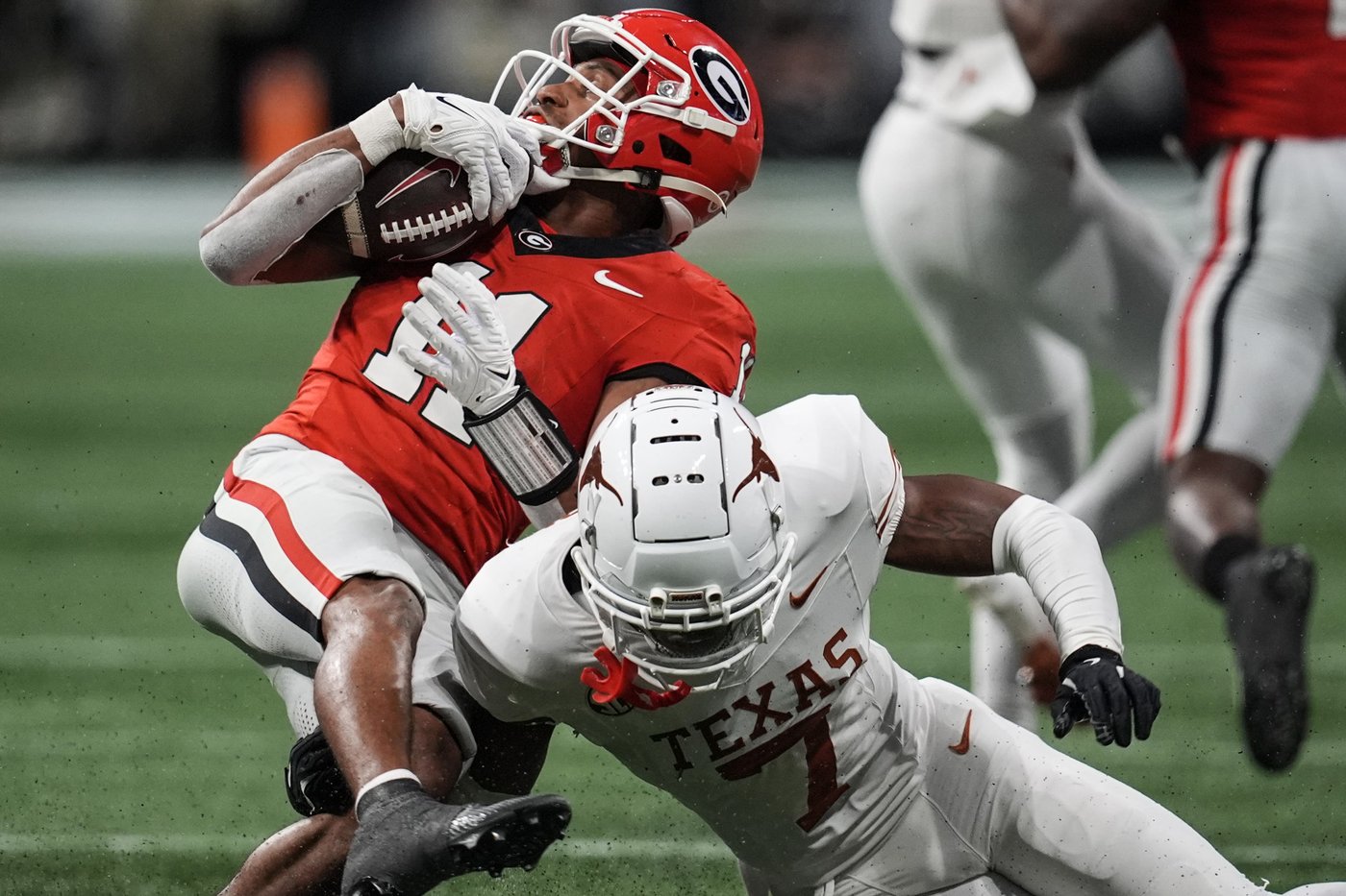 Texas feels 'sting' of losing SEC title but still optimistic about winning the national championship | iNFOnews.ca