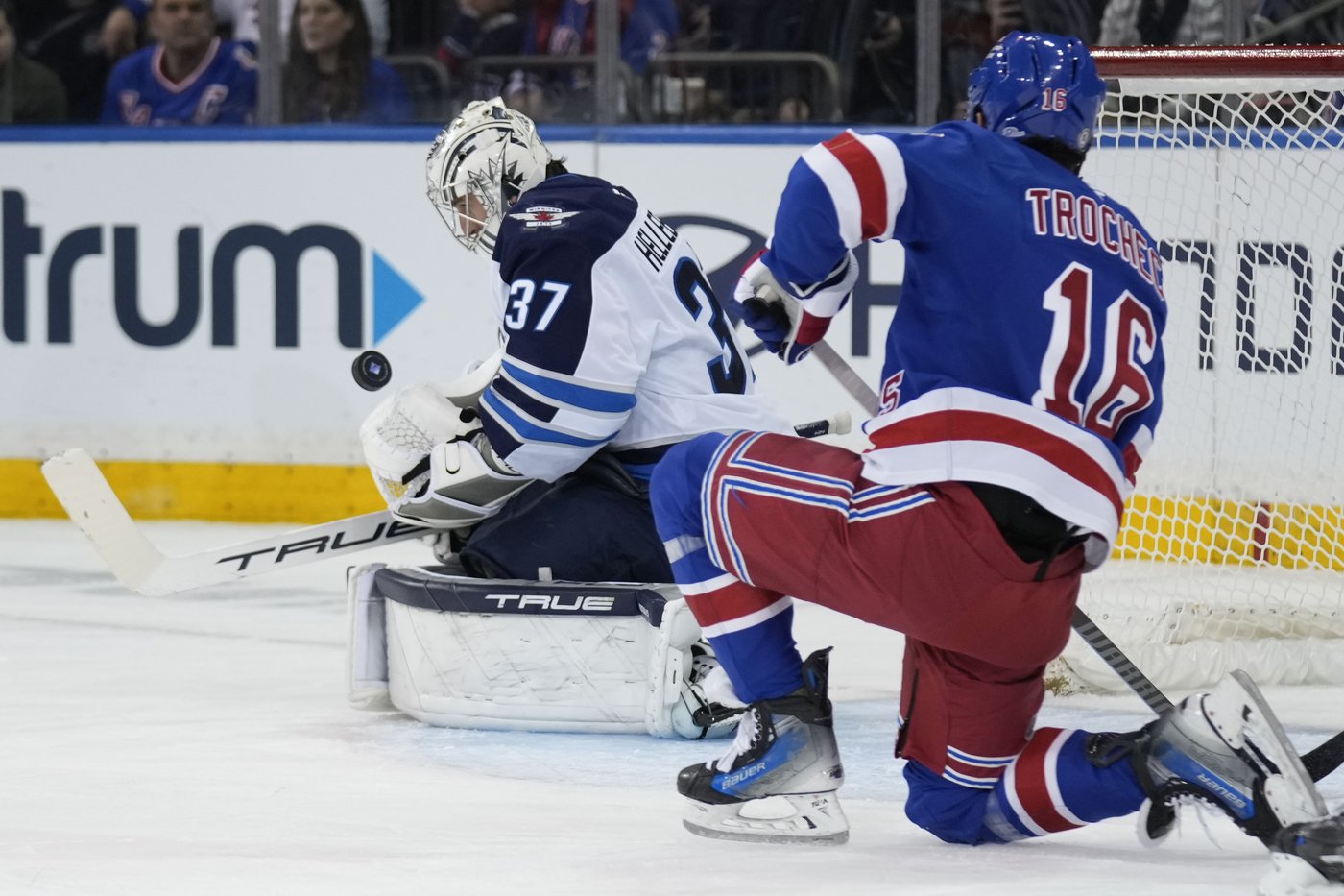 Scheifele and Connor each score twice and Jets down Rangers 6-3 | iNFOnews.ca Scheifele and Connor each score twice and Jets down Rangers 6-3 | iNFOnews.ca