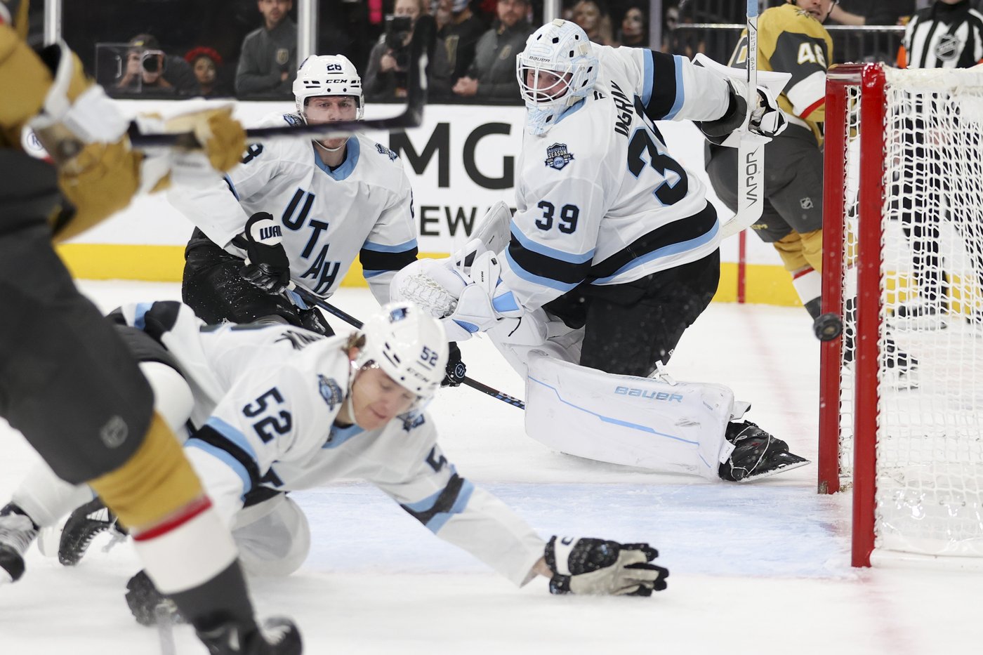 Howden's OT goal beats Utah 4-3 and keep Golden Knights perfect at home | iNFOnews.ca Howden's OT goal beats Utah 4-3 and keep Golden Knights perfect at home | iNFOnews.ca