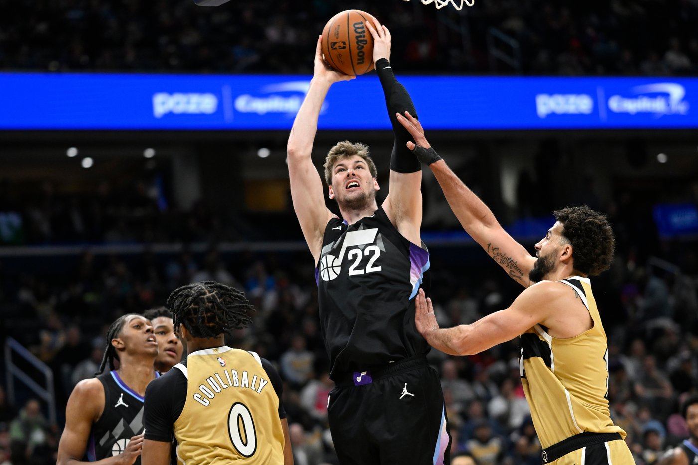 Ace Bailey scores career-high 32 as Jazz top Wizards 122-112 in Trae Young's Washington debut | iNFOnews.ca Ace Bailey scores career-high 32 as Jazz top Wizards 122-112 in Trae Young's Washington debut | iNFOnews.ca