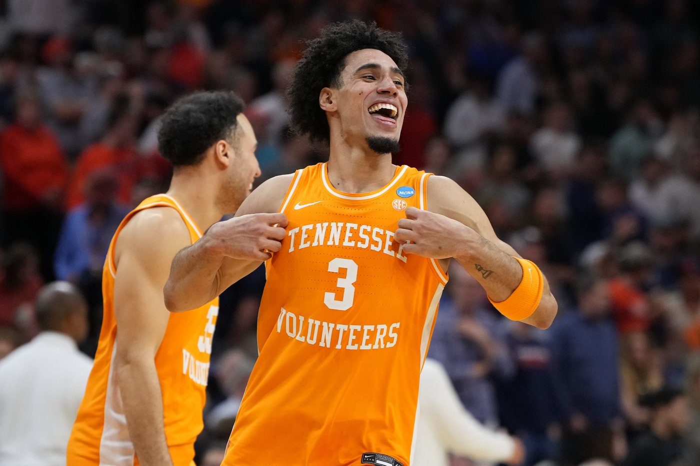 Tennessee reaches its 4th straight Sweet 16, beating Virginia 79-72 in March Madness | iNFOnews.ca Tennessee reaches its 4th straight Sweet 16, beating Virginia 79-72 in March Madness | iNFOnews.ca