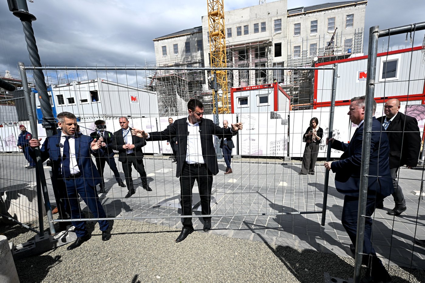 Hungary's new PM symbolically removes fences erected around Orbán's former offices | iNFOnews.ca