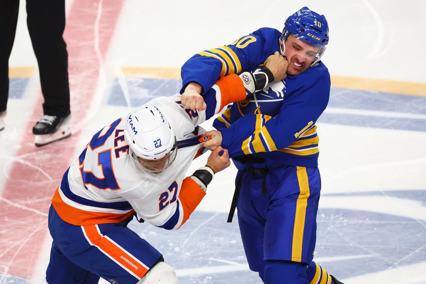 Sabres expect to welcome back centre Carrick for 2nd-round playoff series against Montreal | iNFOnews.ca