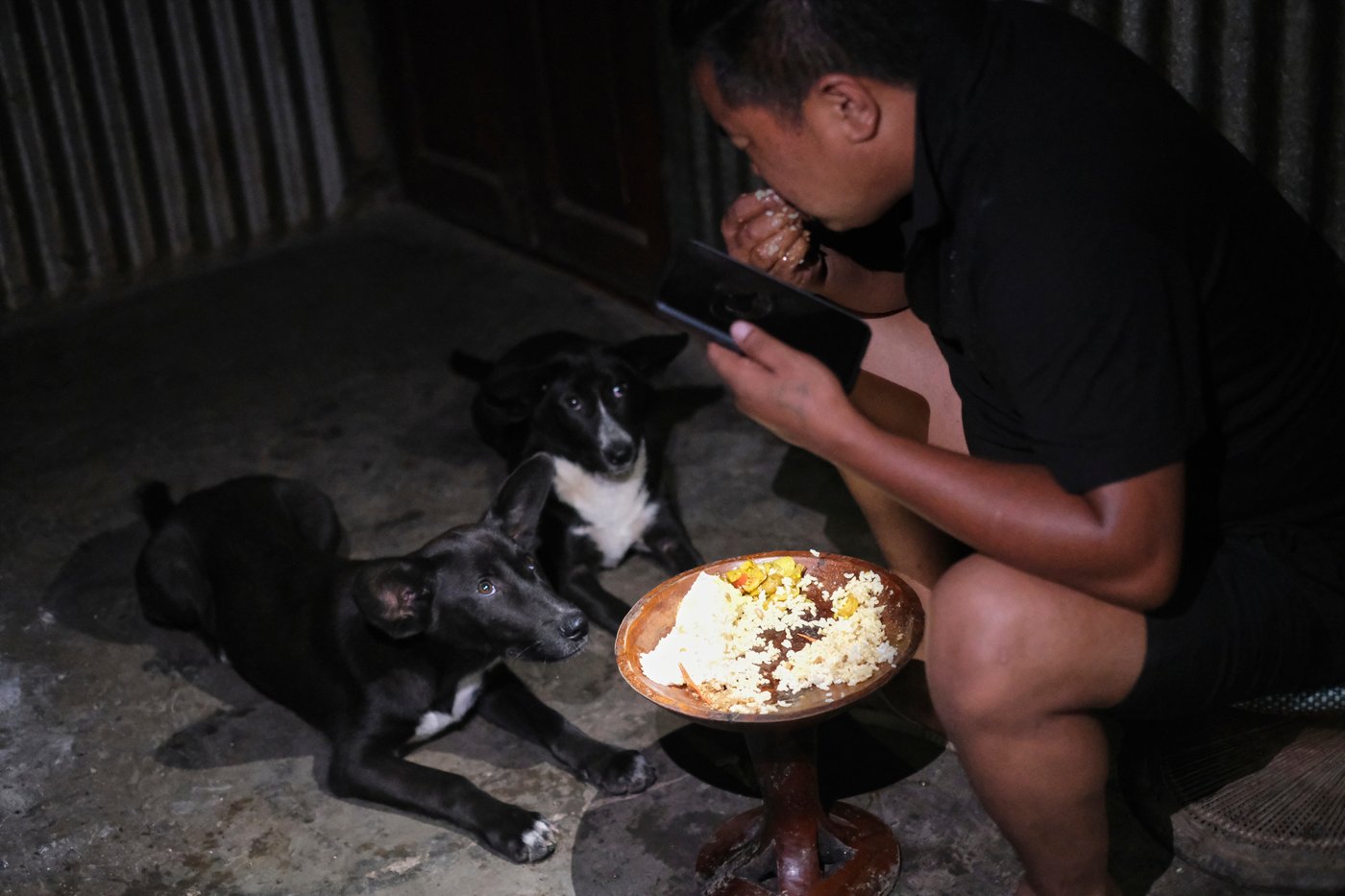 A family in India's Nagaland finds alternate ways to cook food, in photos | iNFOnews.ca