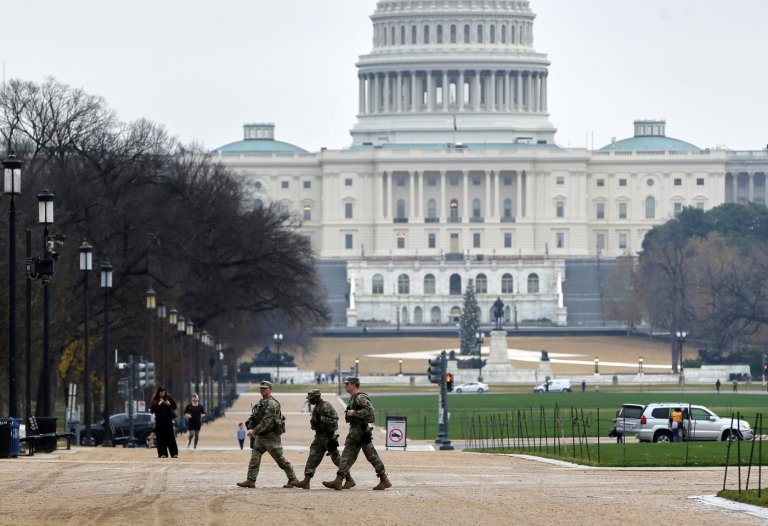 Afghan national in custody after shooting of 2 National Guard members near White House | iNFOnews.ca