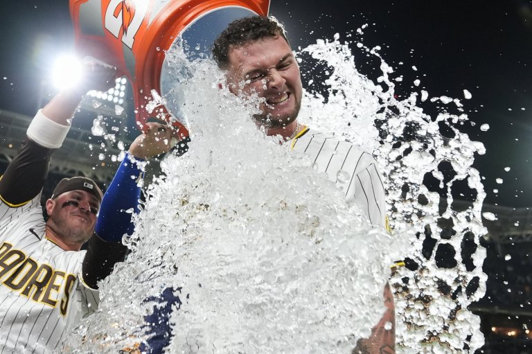 Jackson Merrill's walk-off double caps 5-run 9th, Padres beat Mariners 7-6 | iNFOnews.ca