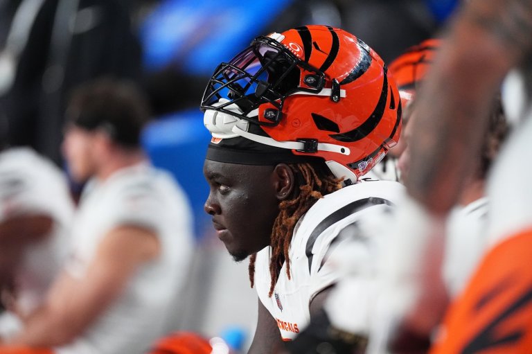 Bengals need to find their way on offense without Burrow after being dominated again | iNFOnews.ca