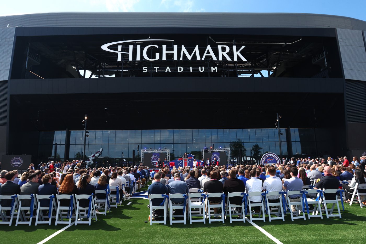 Bills owner Terry Pegula helps open team's new $2.1 billion stadium | iNFOnews.ca