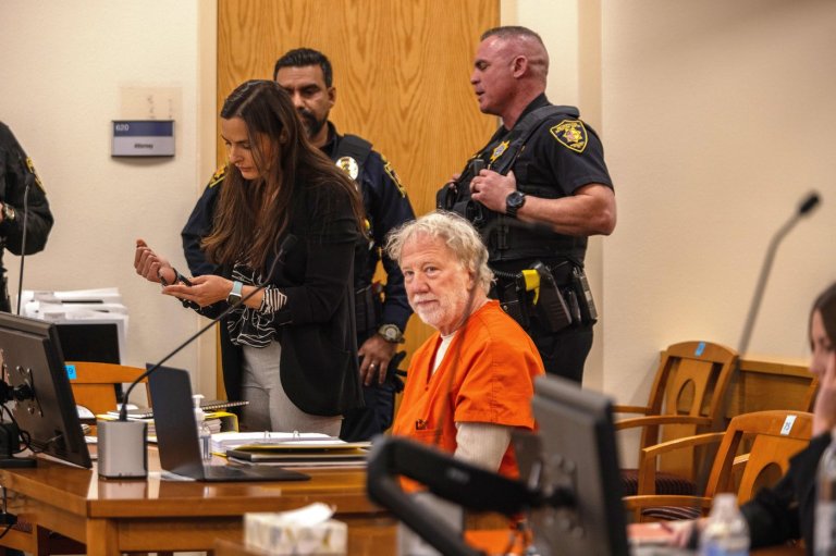 New Mexico judge orders release of actor Timothy Busfield from jail pending child sex abuse case | iNFOnews.ca