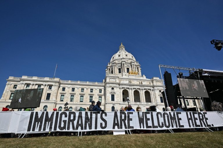 Minnesota county is investigating potential kidnapping and false imprisonment by federal officers | iNFOnews.ca