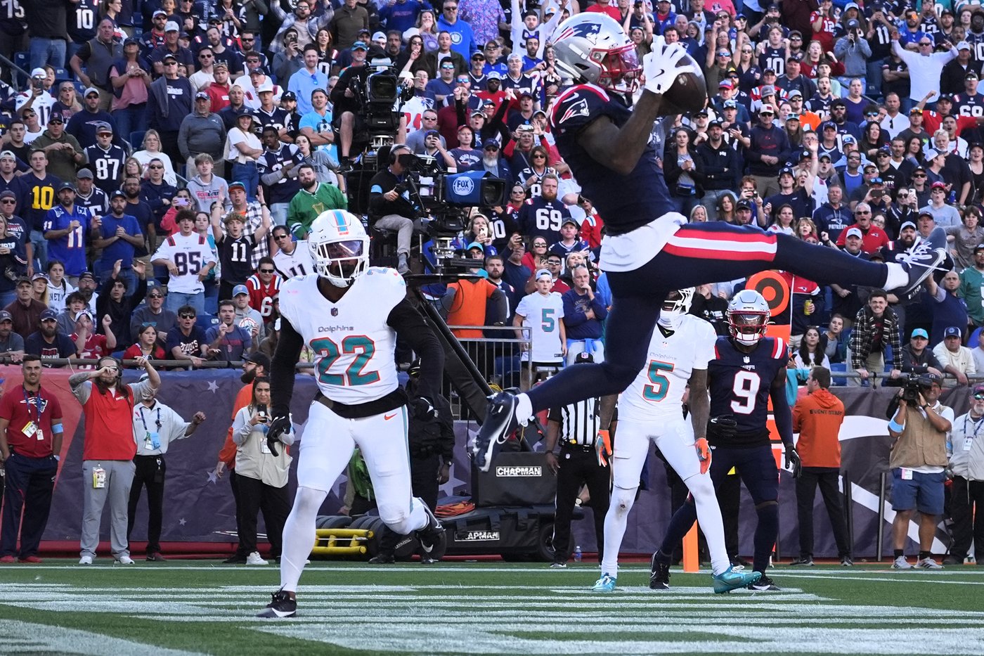 The Dolphins made so many mistakes against New England. The Patriots made more in Miami's 15-10 win | iNFOnews.ca The Dolphins made so many mistakes against New England. The Patriots made more in Miami's 15-10 win | iNFOnews.ca
