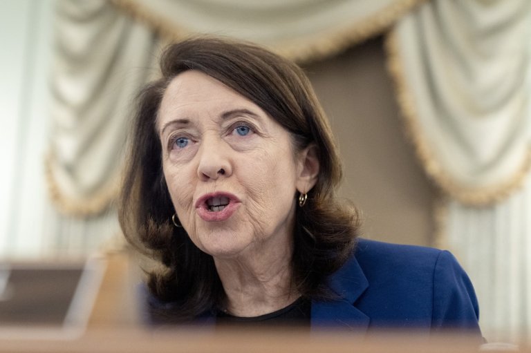 Democratic senator warns colleagues of 'distorted system' if college sports bill passes | iNFOnews.ca