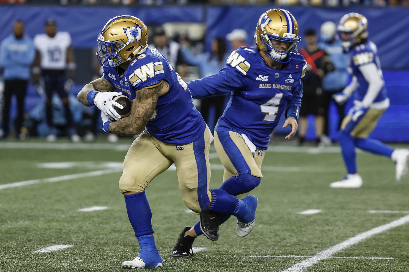 Kelly, Argos squeeze past Blue Bombers 30-28 behind two late scoring drives | iNFOnews.ca Kelly, Argos squeeze past Blue Bombers 30-28 behind two late scoring drives | iNFOnews.ca