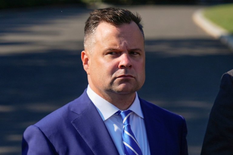 Pulte should start firing intelligence community officials, Trump says in a new interview | iNFOnews.ca