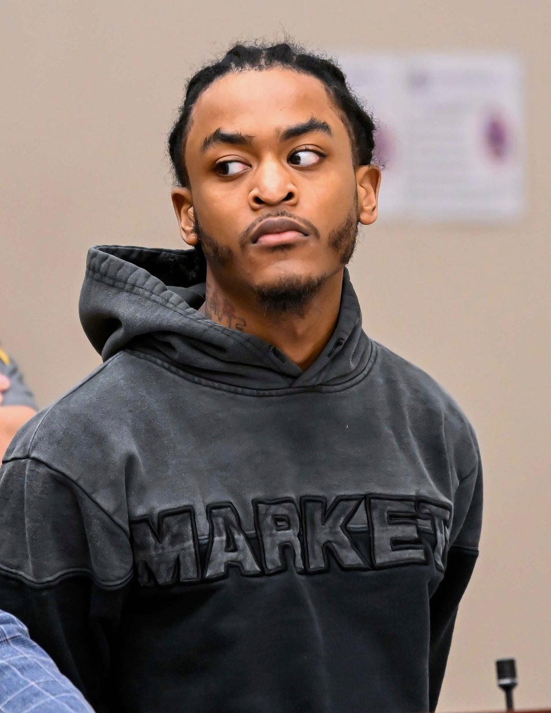 Man charged in Connecticut mall shooting that wounded 5 as lawyer claims self-defense | iNFOnews.ca