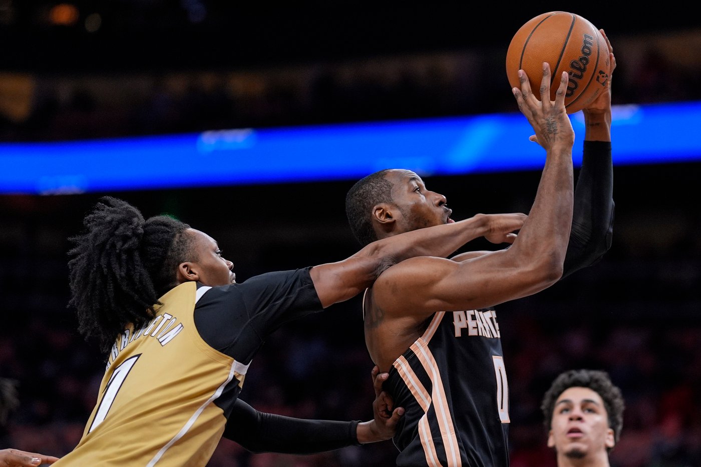 McCollum and Kispert combine for 58 points against former team in Hawks' 126-96 win vs Wizards | iNFOnews.ca
