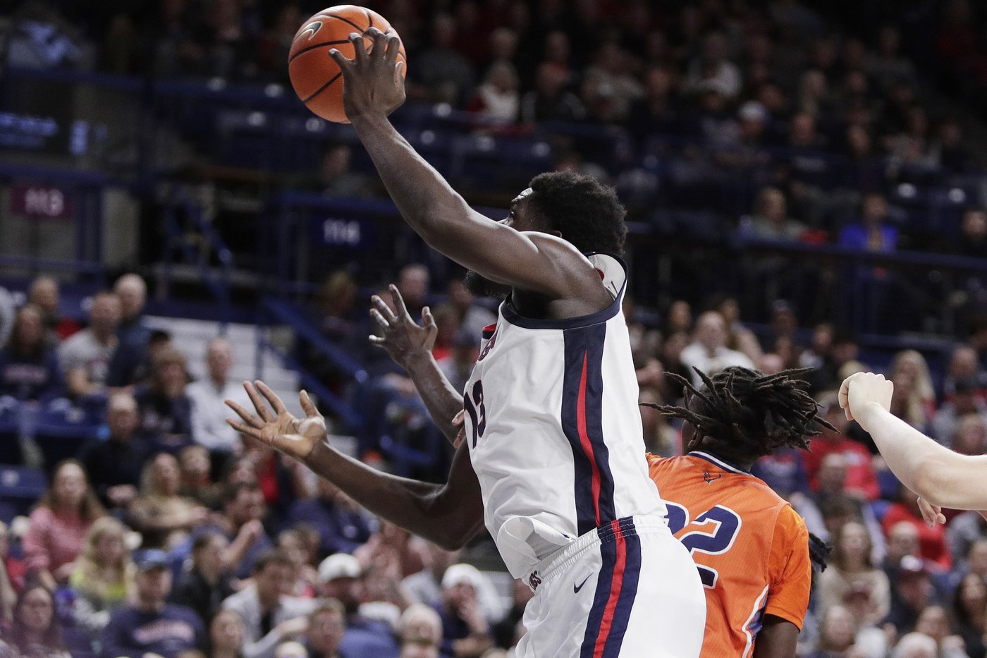 Graham Ike leads No. 13 Gonzaga to 86-65 win over Bucknell | iNFOnews.ca Graham Ike leads No. 13 Gonzaga to 86-65 win over Bucknell | iNFOnews.ca